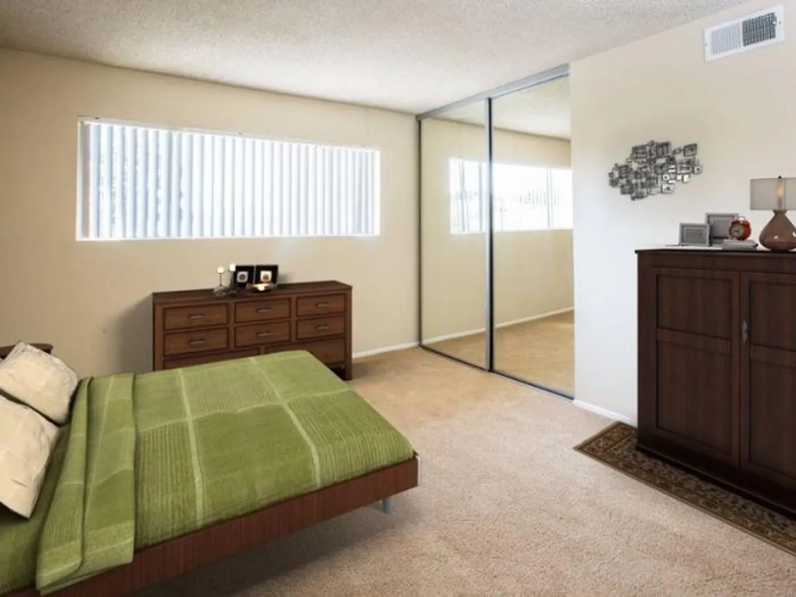 861 S Glencliff St 32