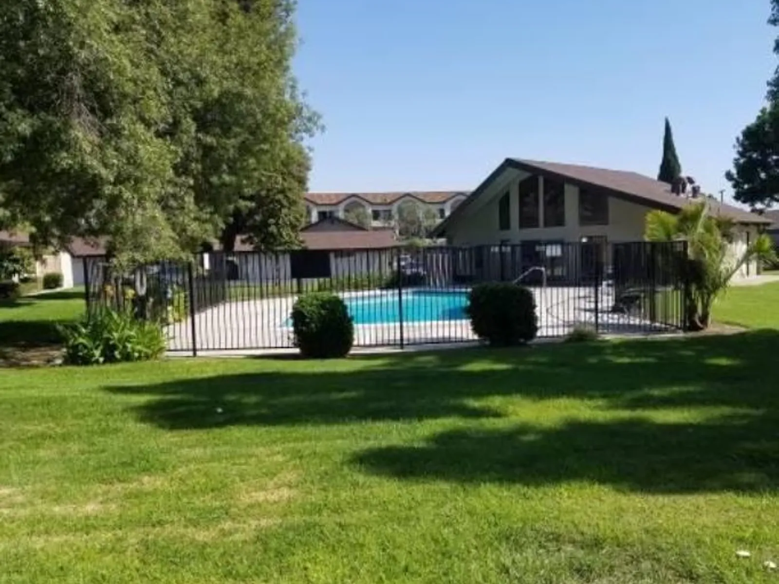 1220 Bryan Ave 2