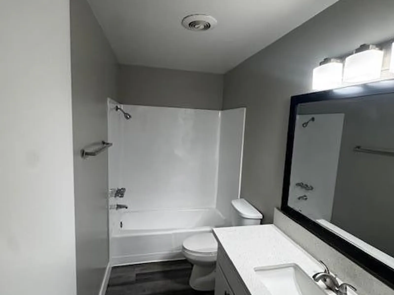 1220 Bryan Ave 11