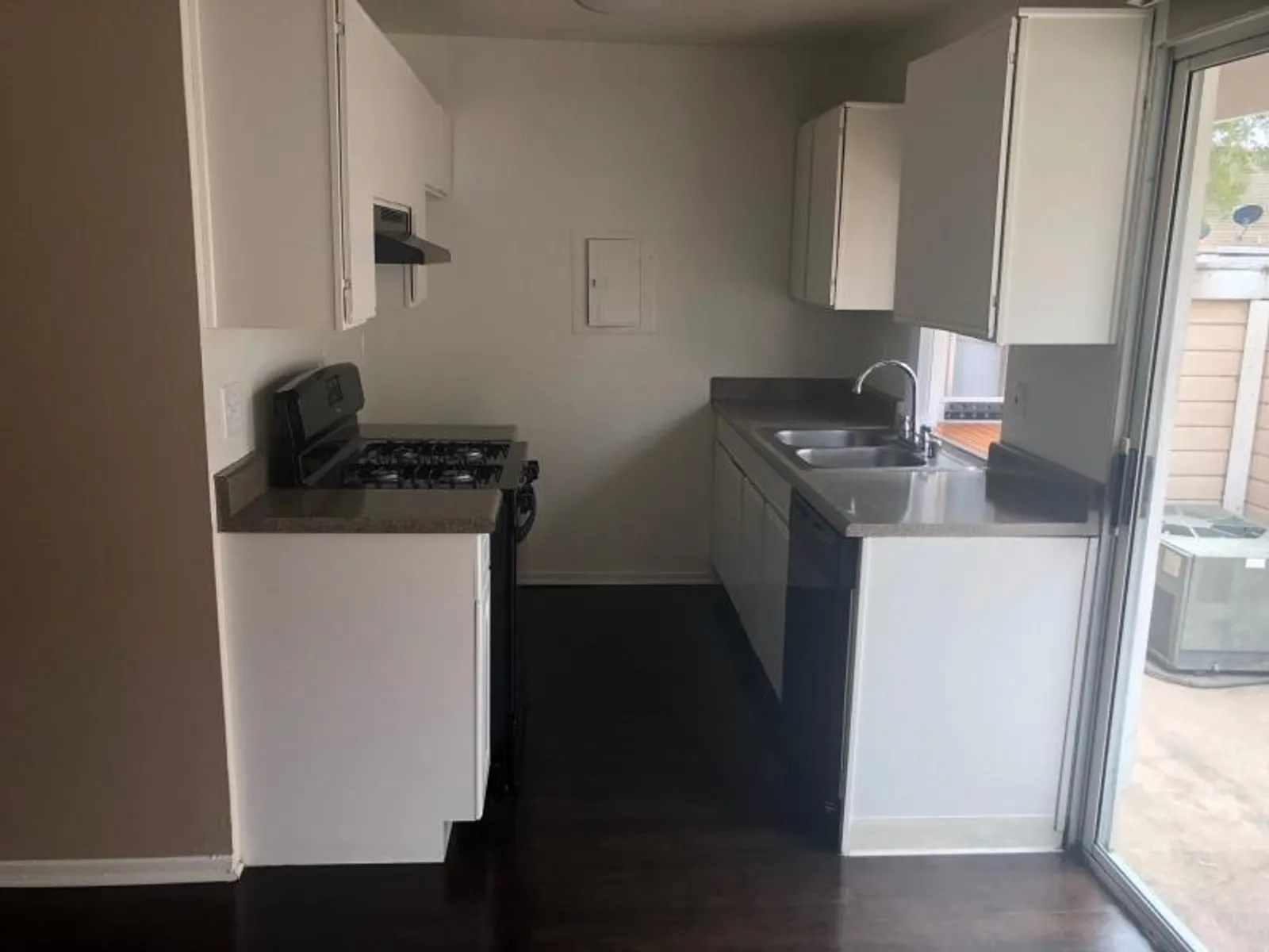 550 Williamson Ave 12