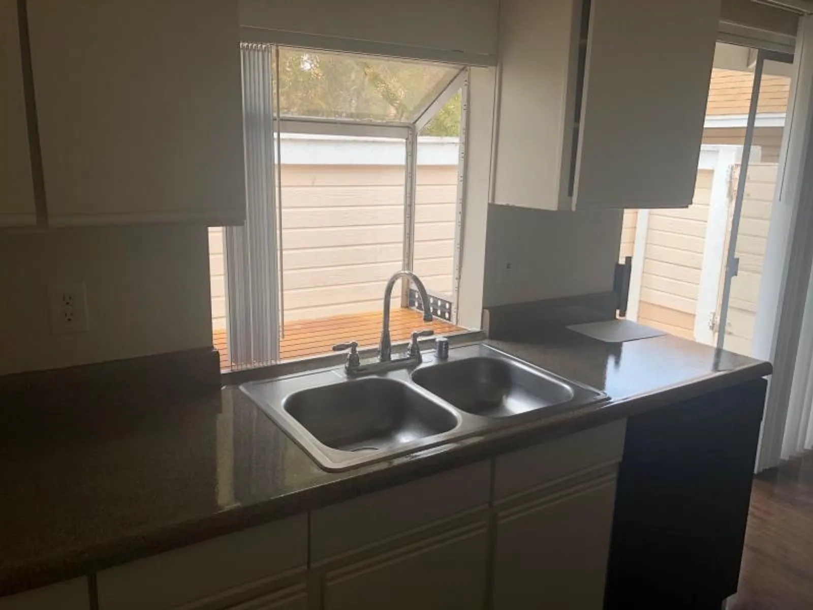 550 Williamson Ave 14