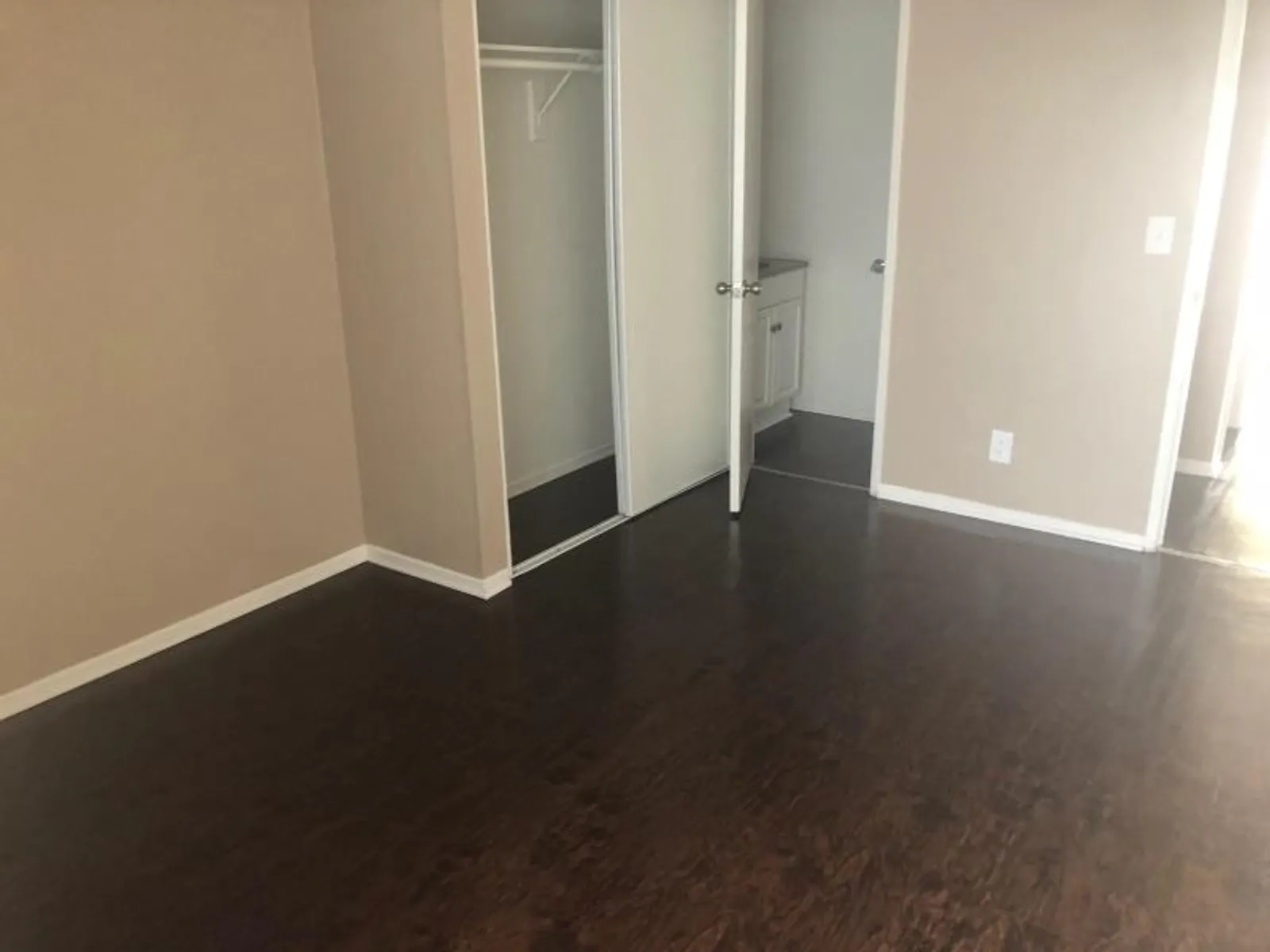 550 Williamson Ave 17