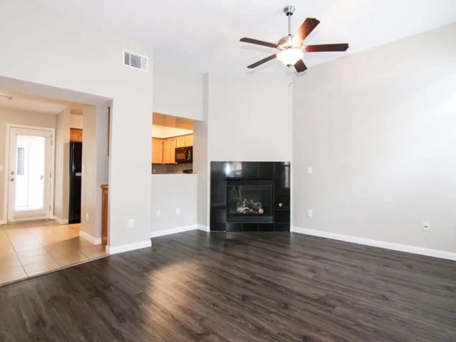 10720 Brimhall Rd. 18