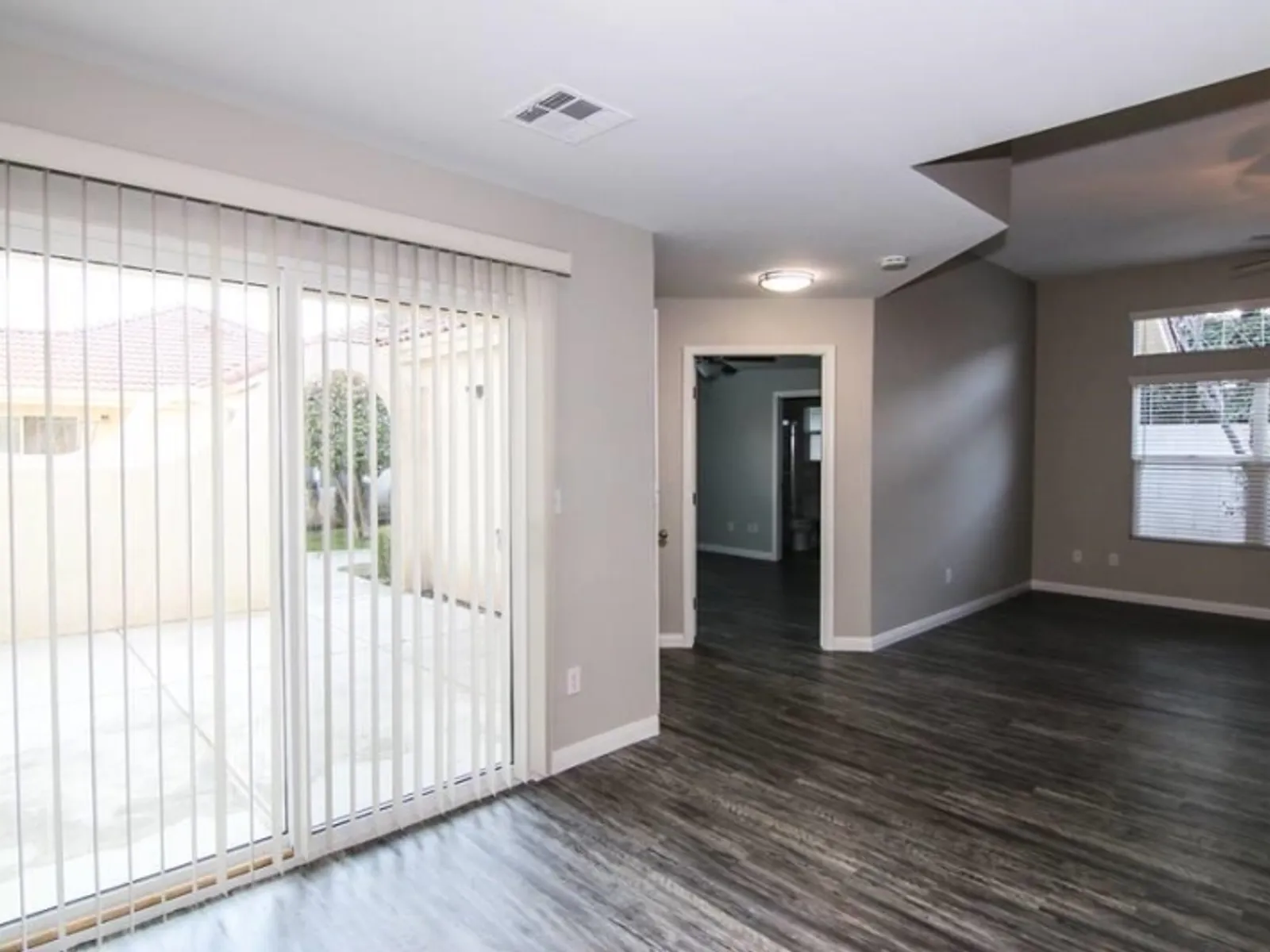 10720 Brimhall Rd. 20