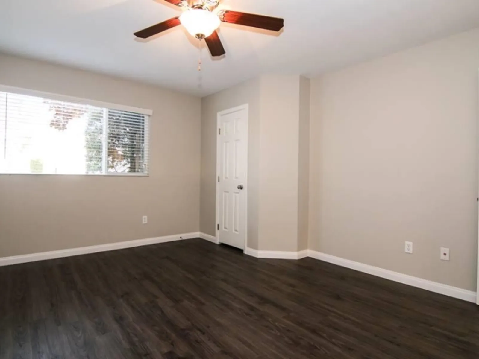 10720 Brimhall Rd. 31