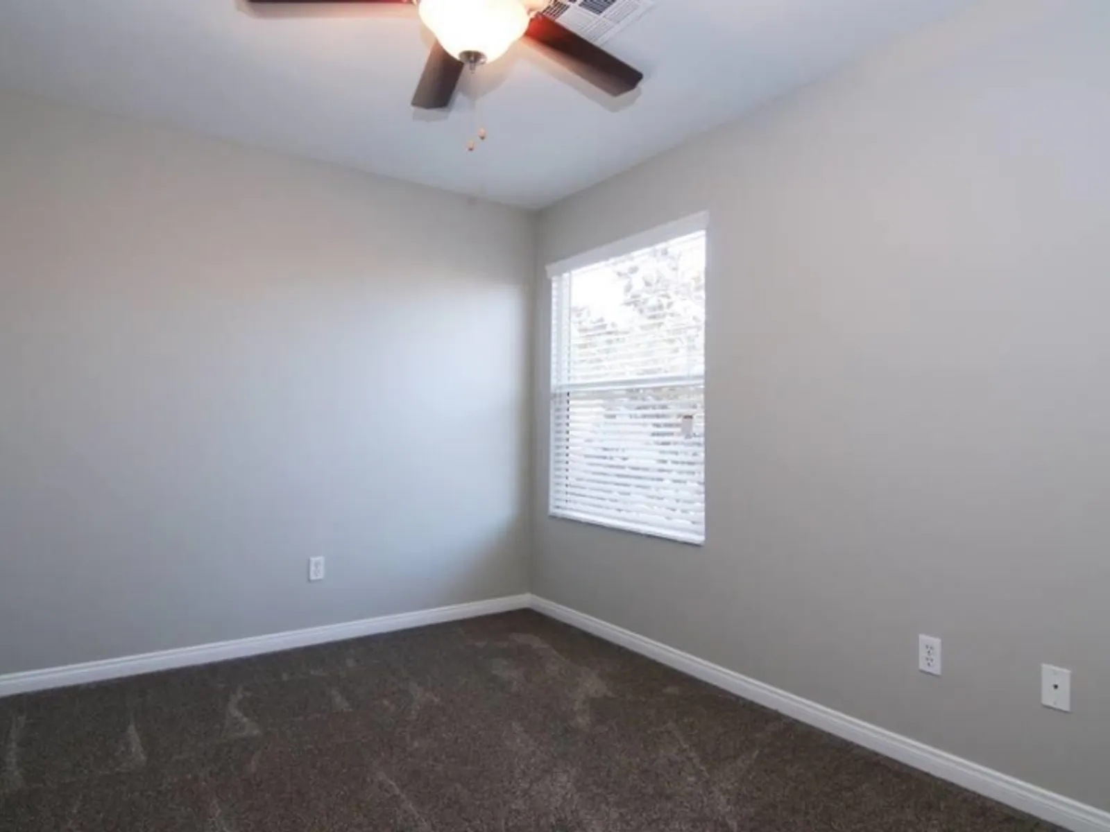 10720 Brimhall Rd. 34
