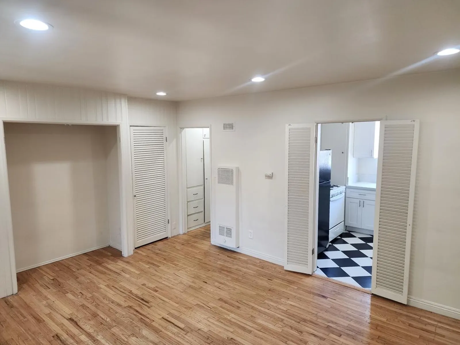 6326 Coldwater Cyn 2