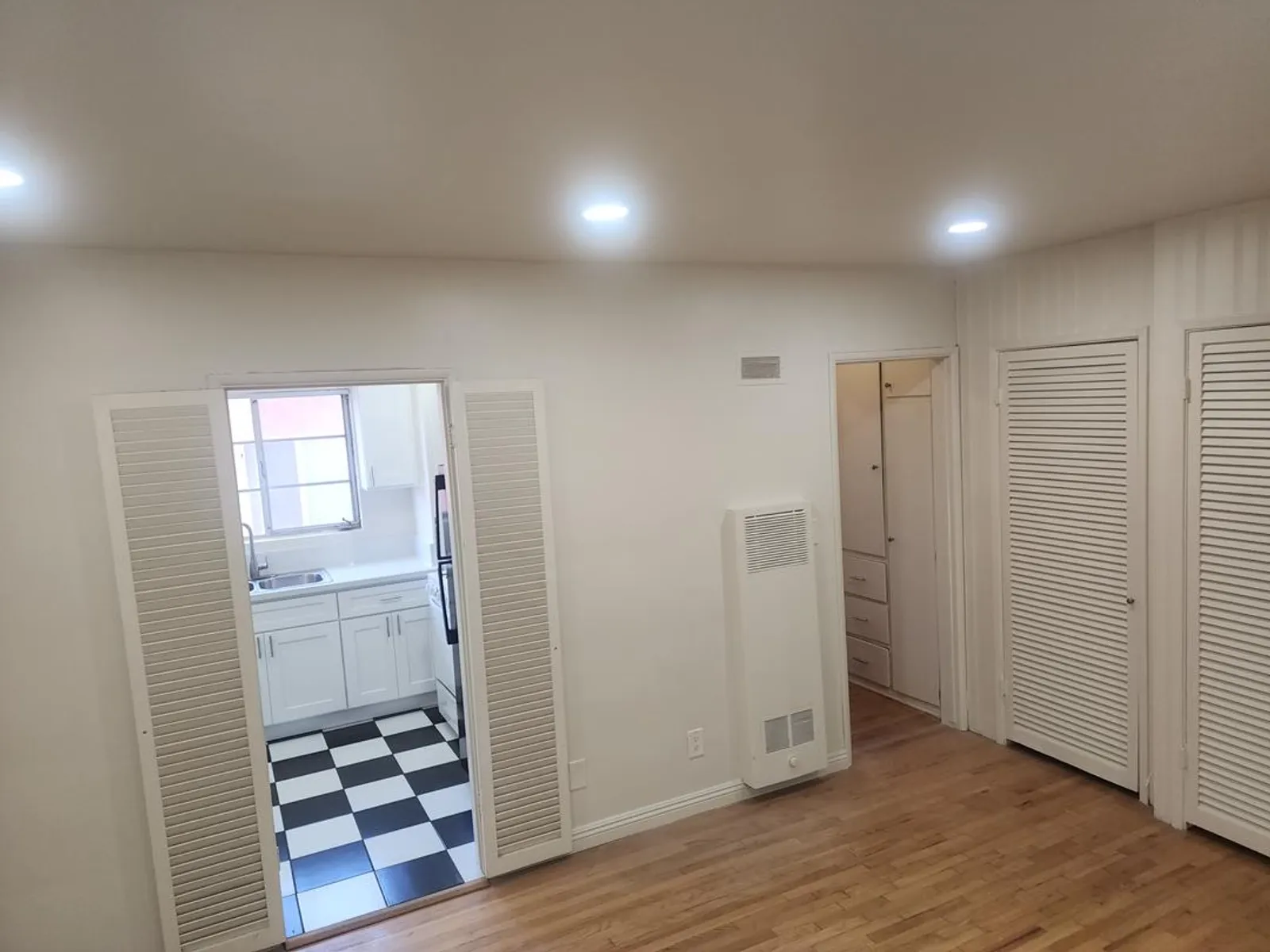 6326 Coldwater Cyn 2