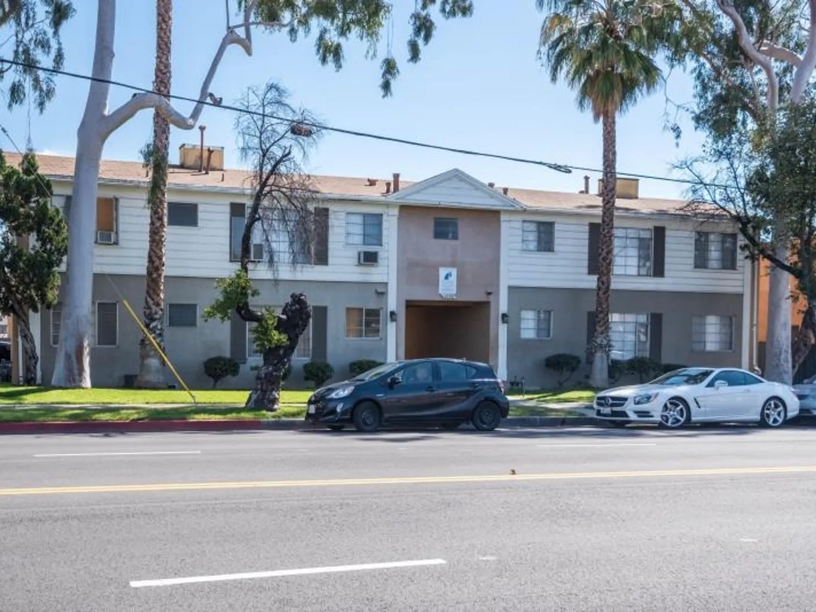 6326 Coldwater Cyn 1