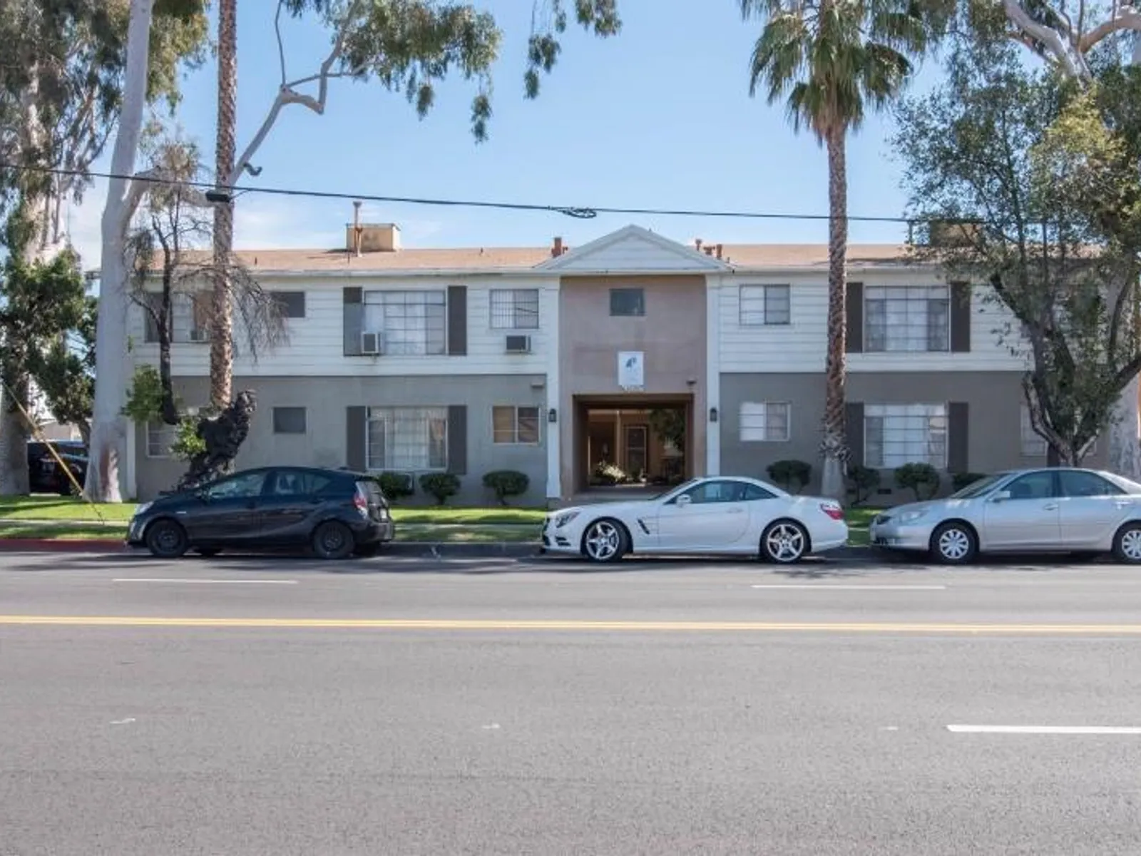 6326 Coldwater Cyn 2