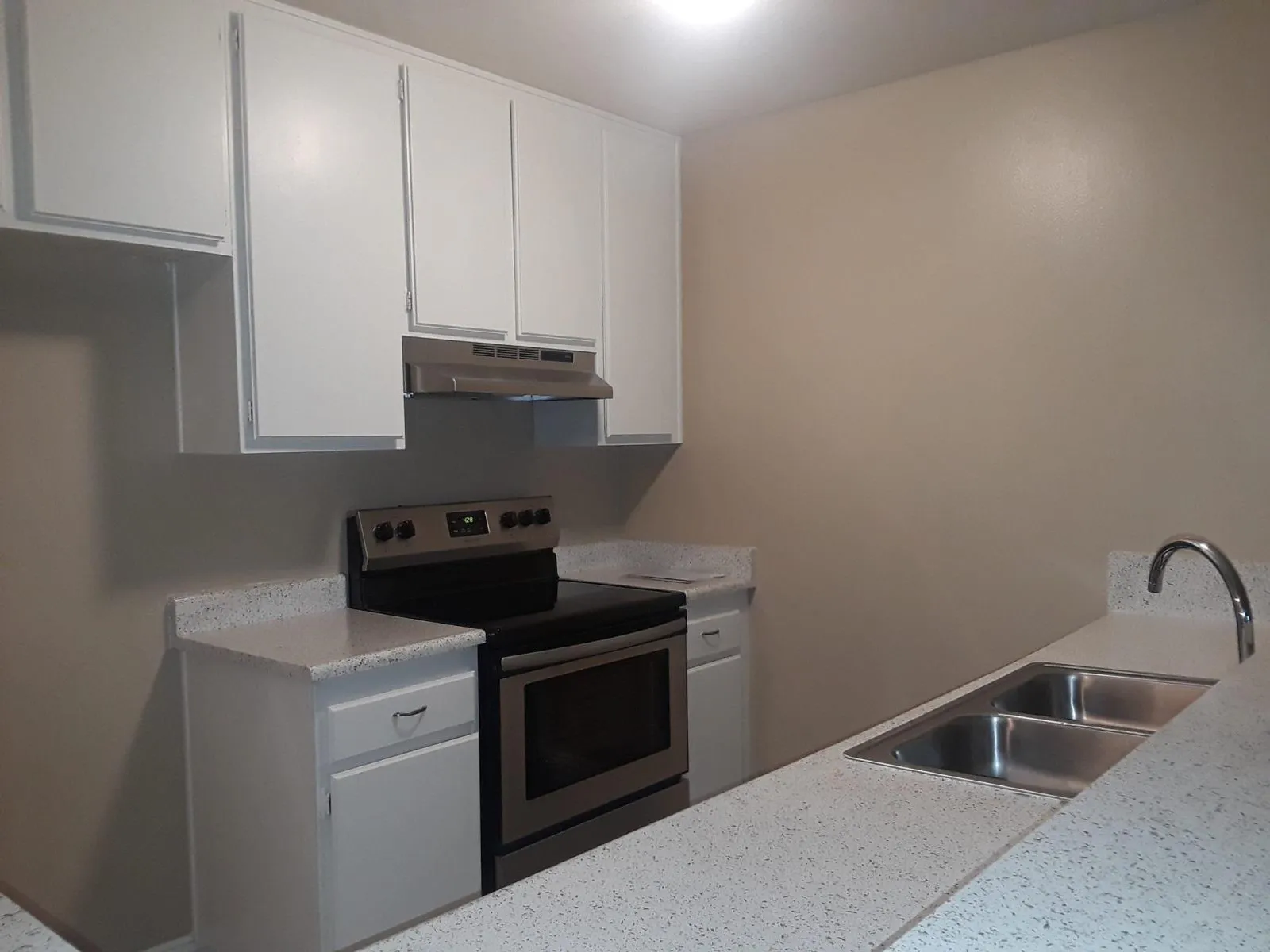 379 Newport Avenue 12