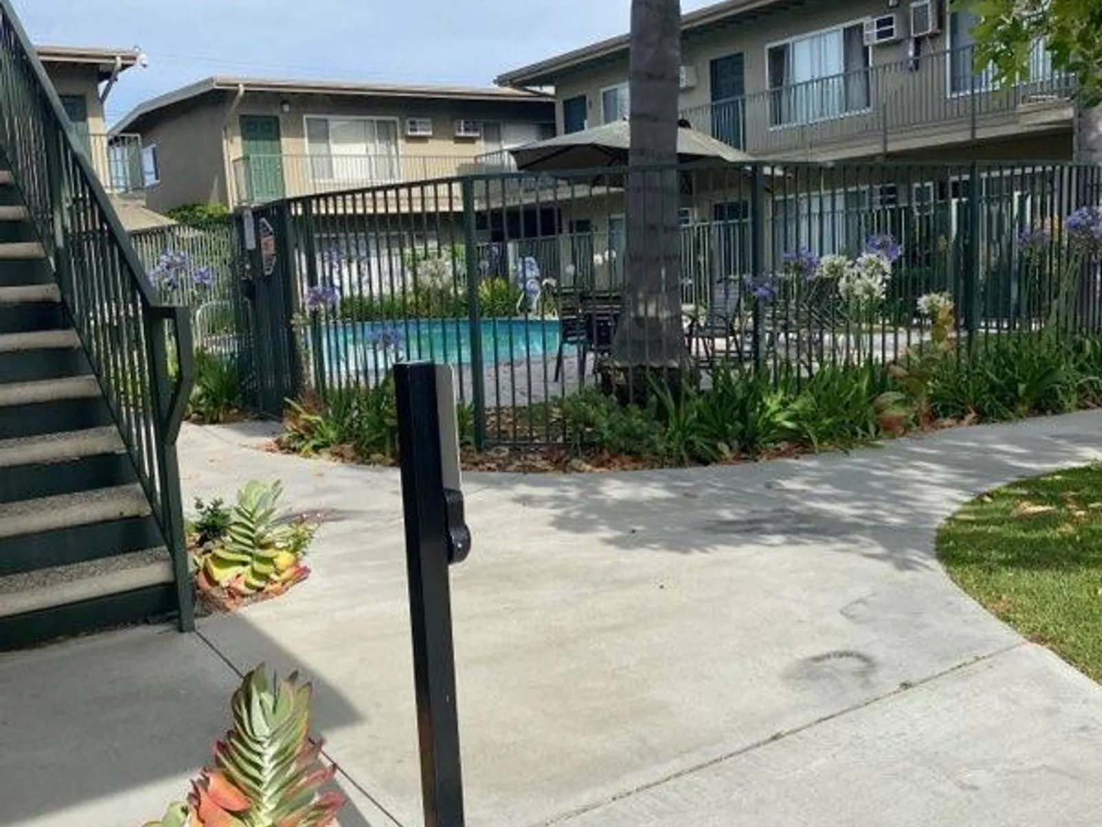 13210 Woodruff Ave 3