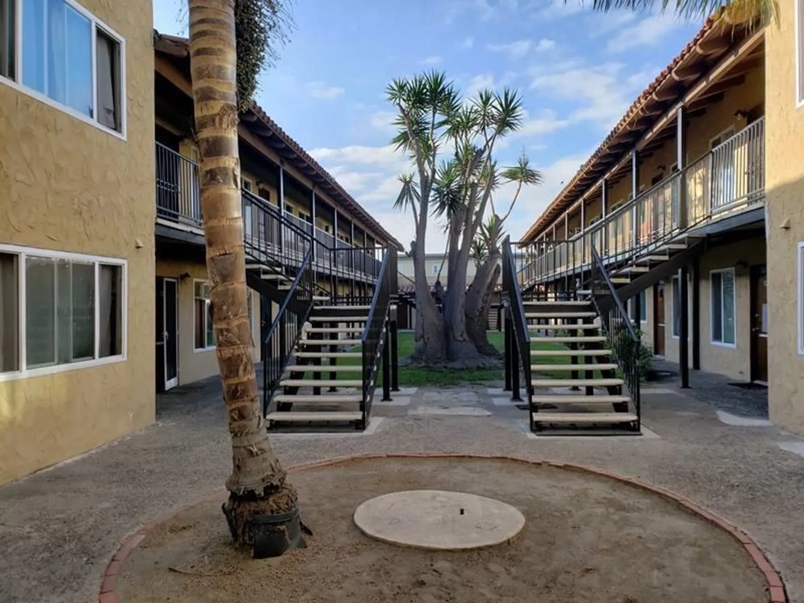 291 Avocado St. 2