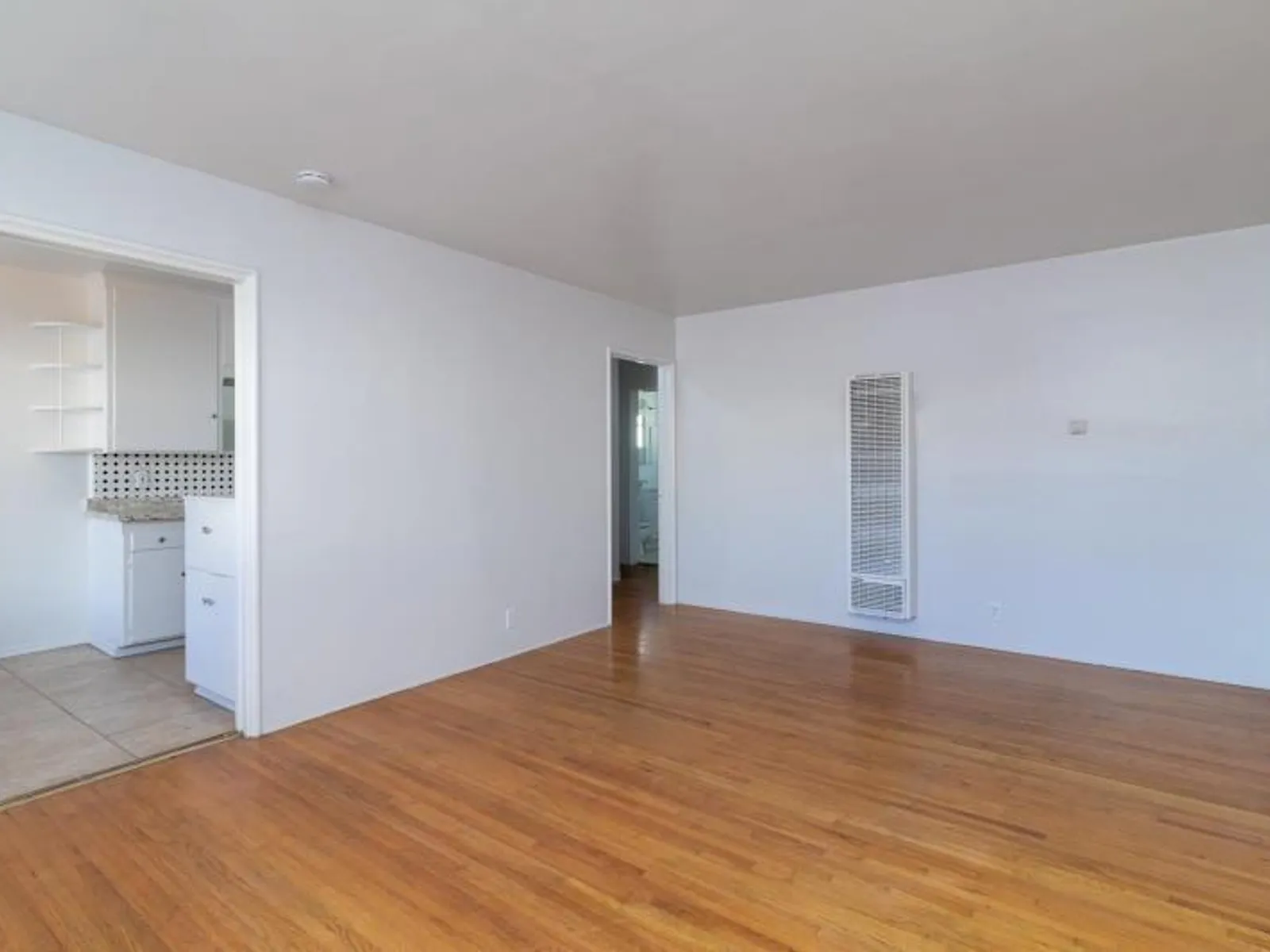 1712 E.1st Street 12