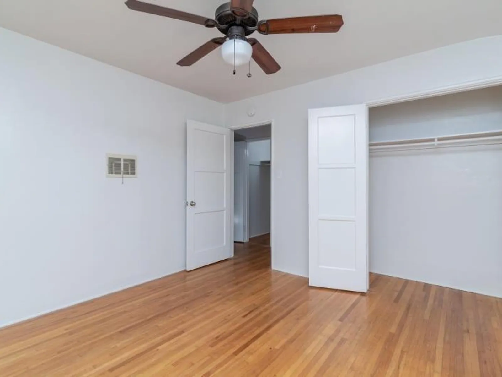 1712 E.1st Street 14