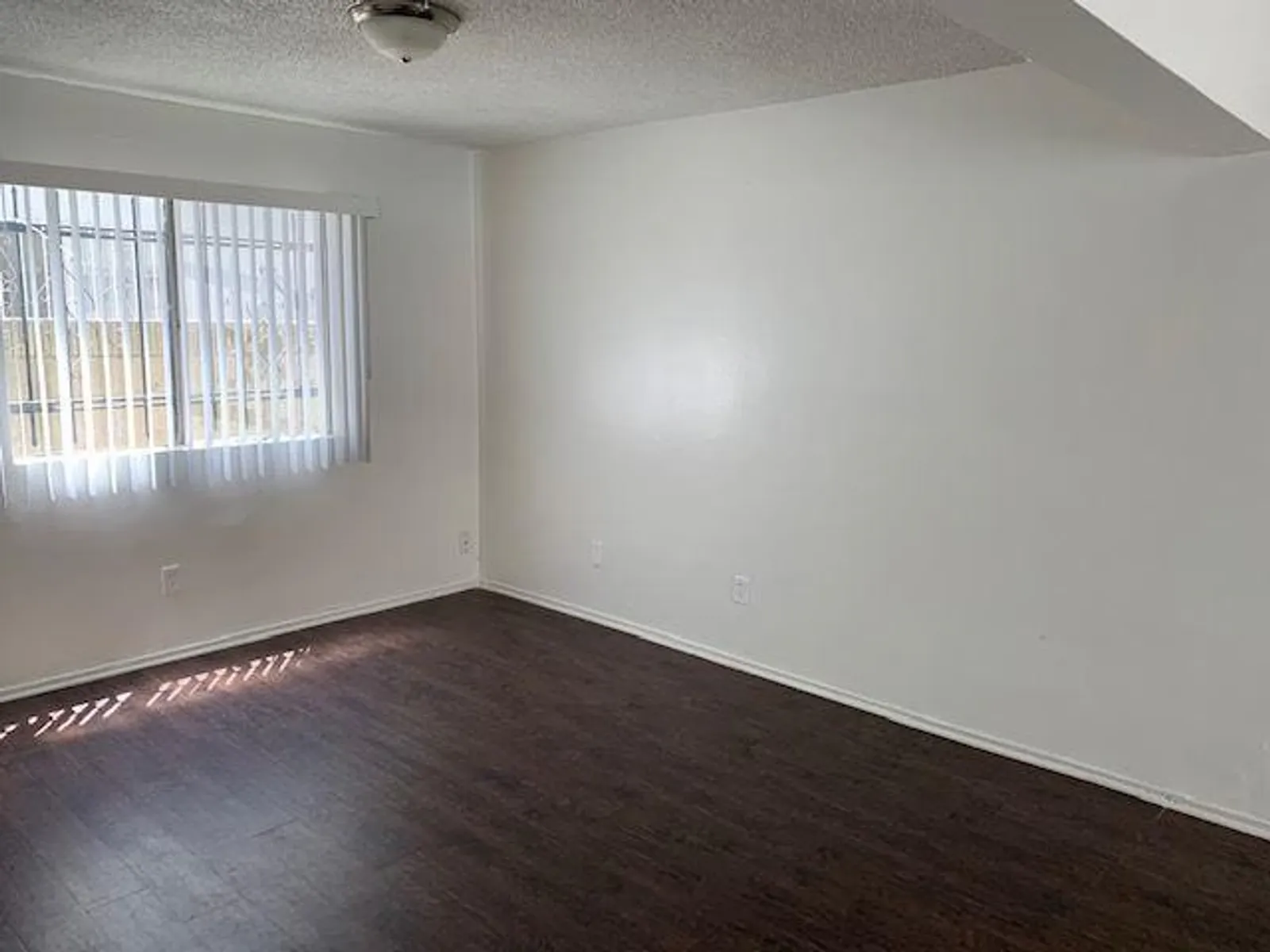 2283 Lewis Ave 5