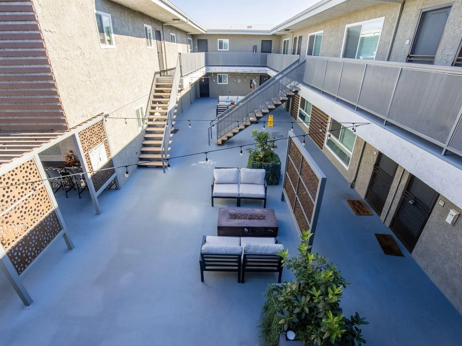 21240 S. Western Ave 28