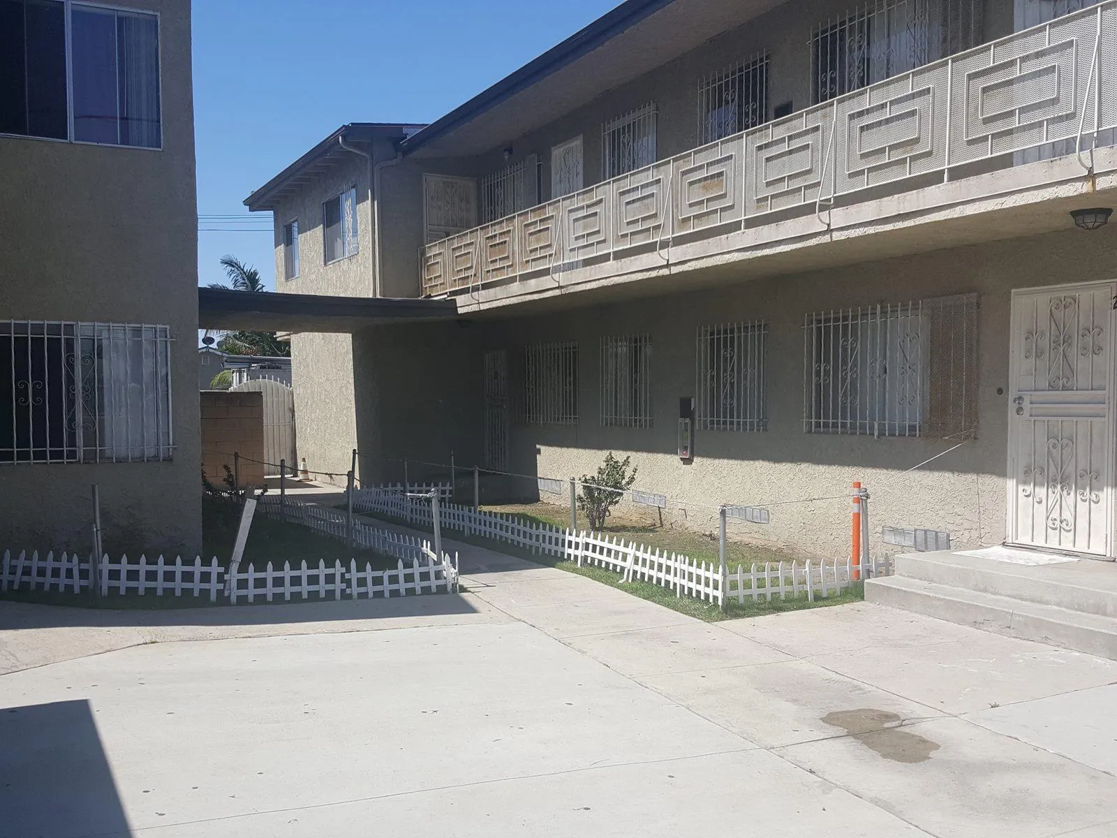 1926 -1930 W. Jefferson Blvd. 3