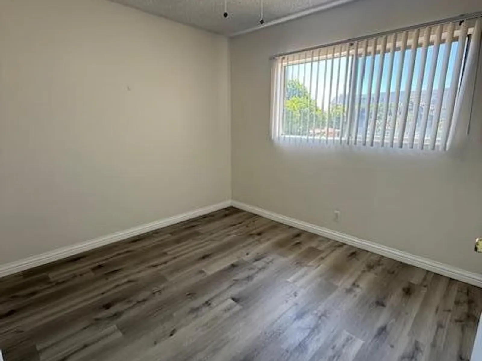 16711 Civic Center Dr 4