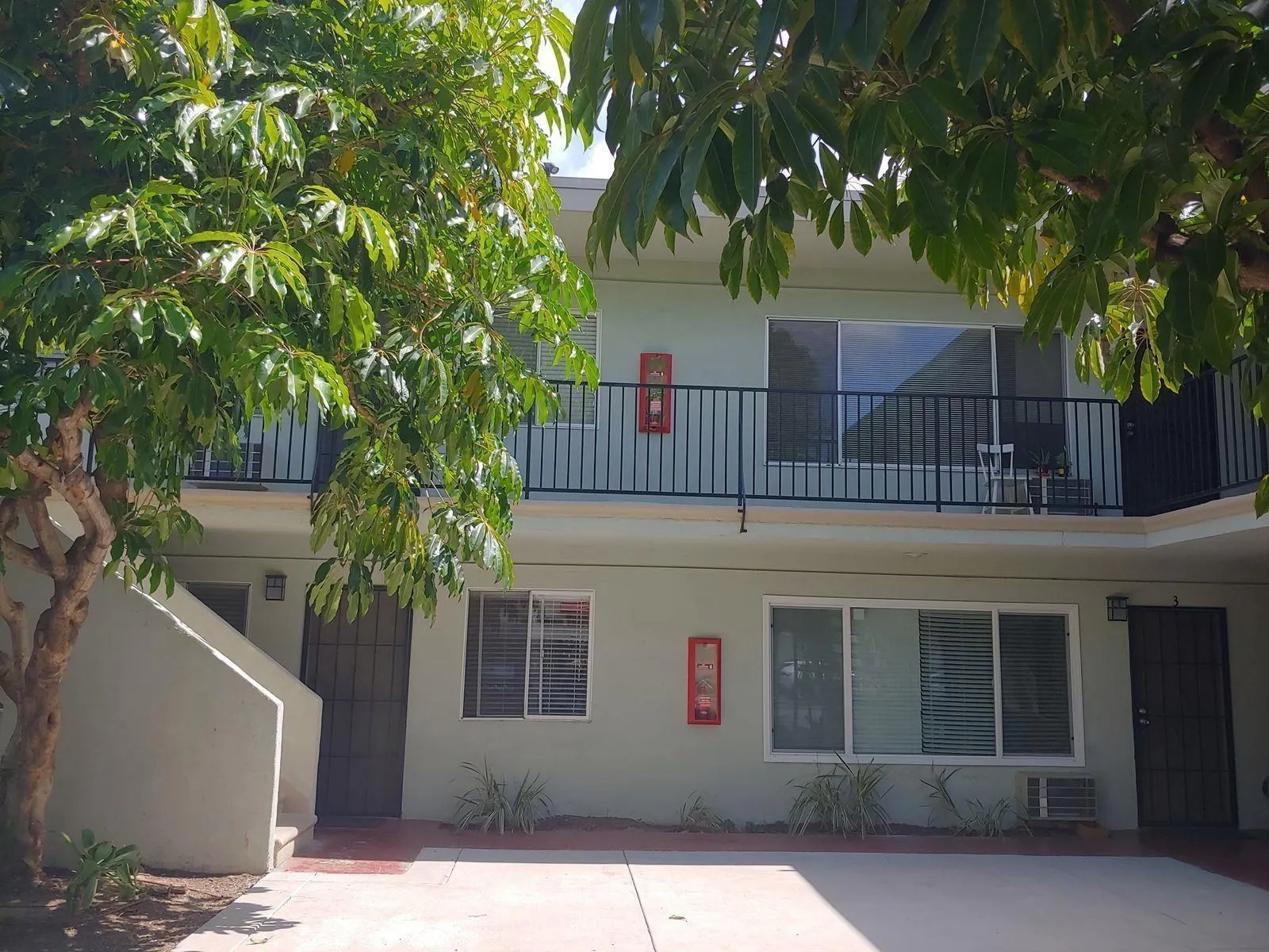 12245 Alondra Blvd 6