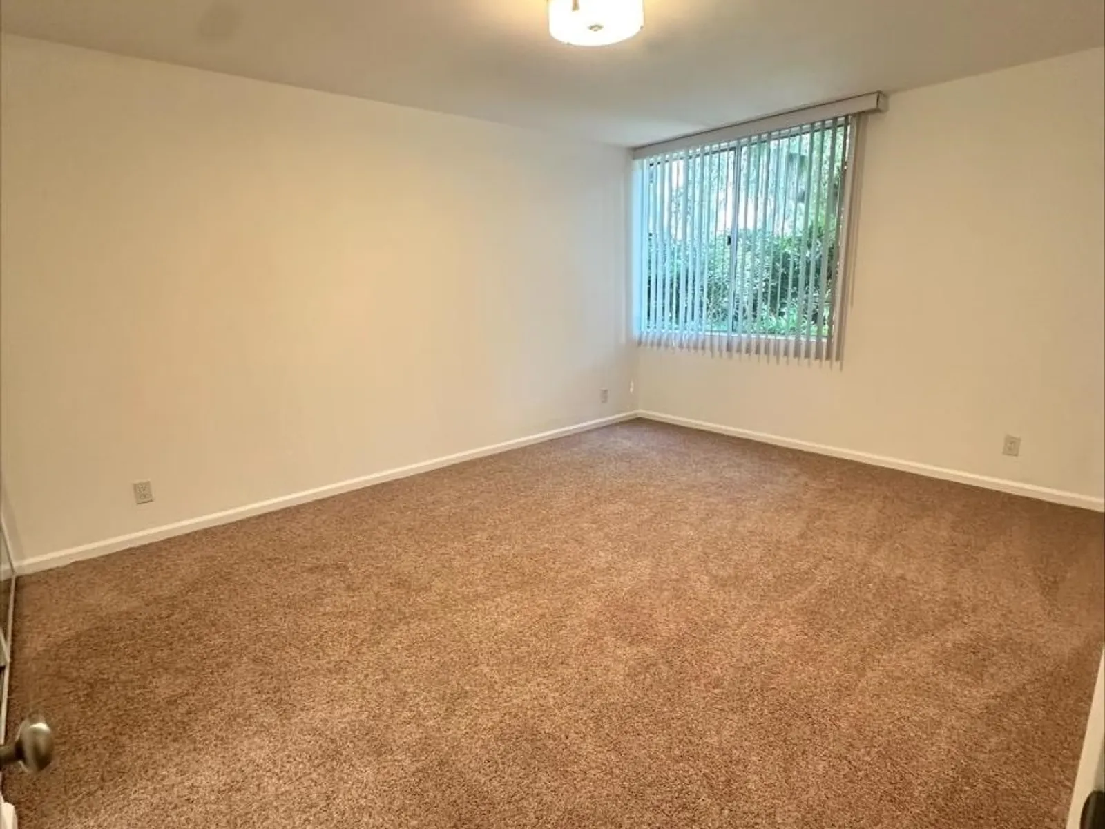 22035 Burbank Blvd 16