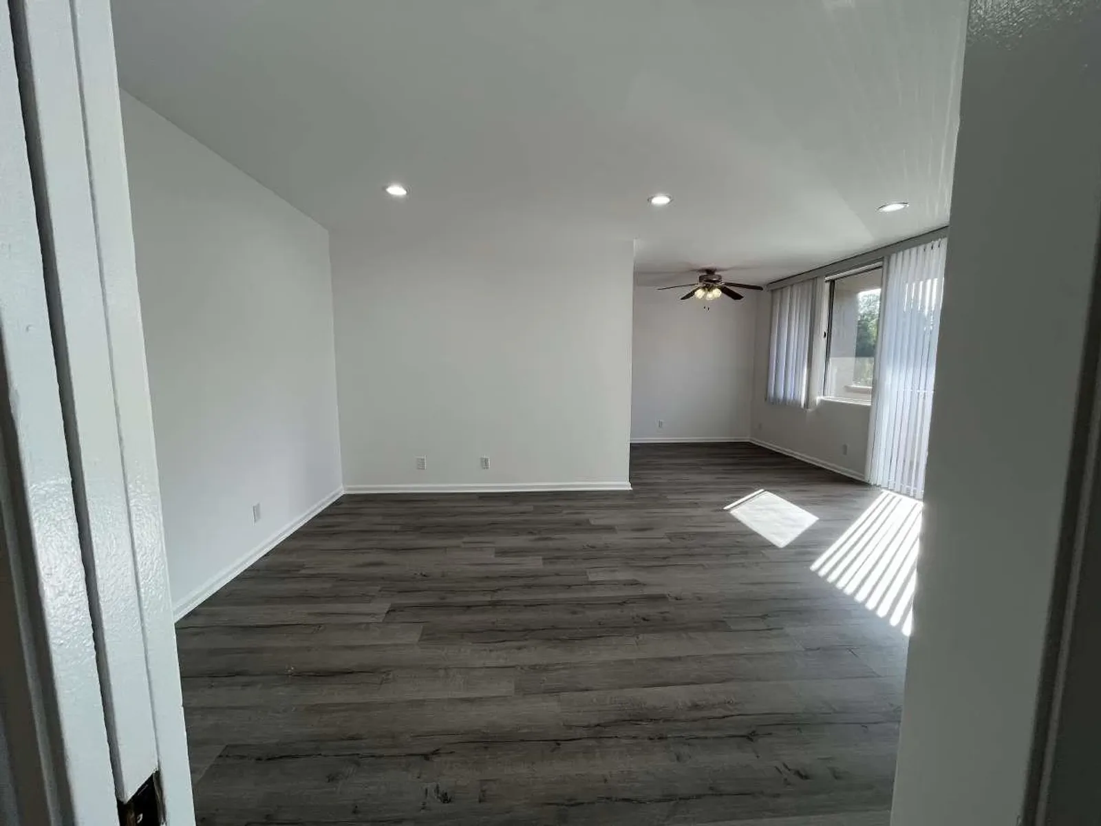 22035 Burbank Blvd 14