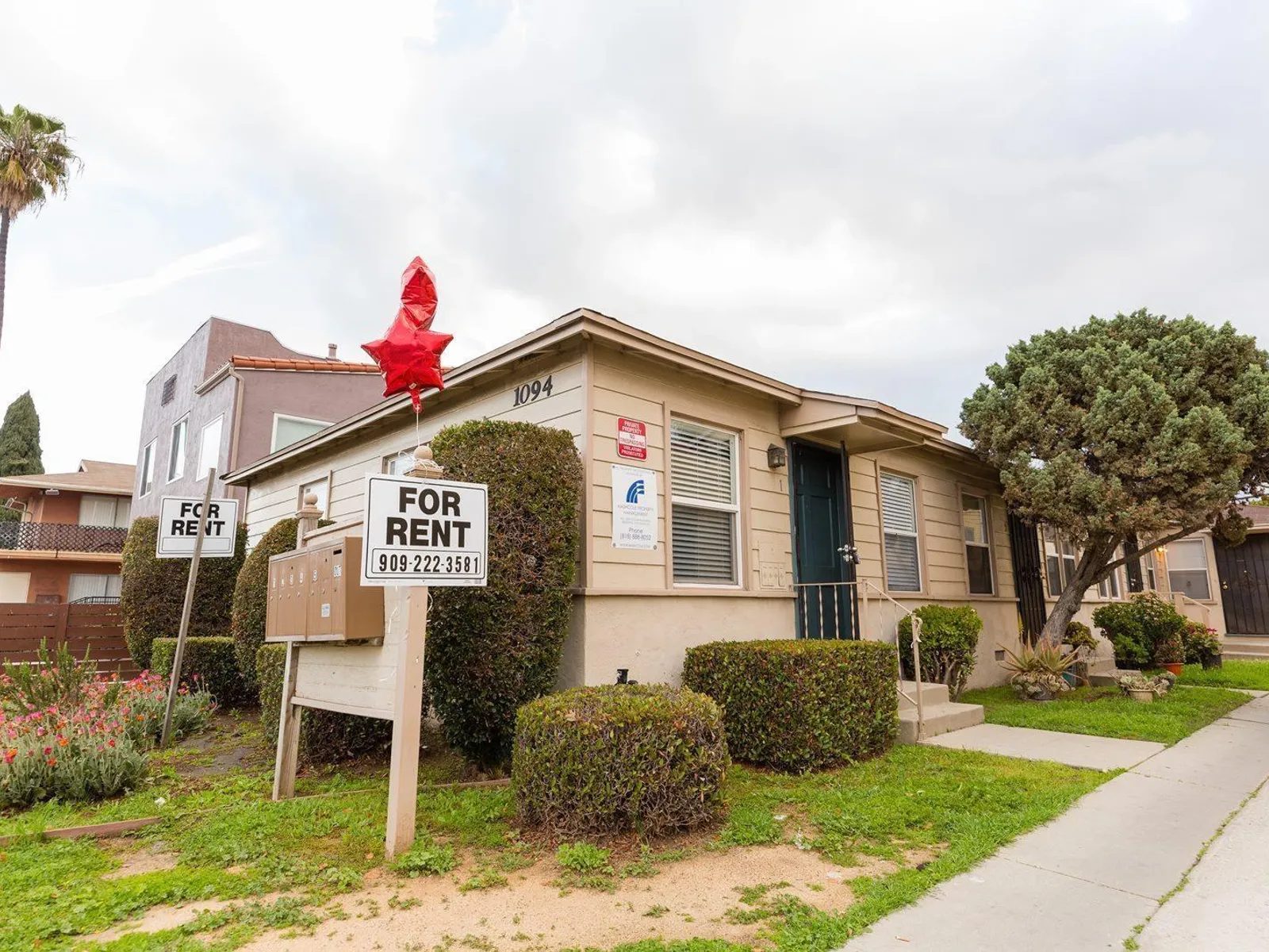 1094 Cherry Ave 3