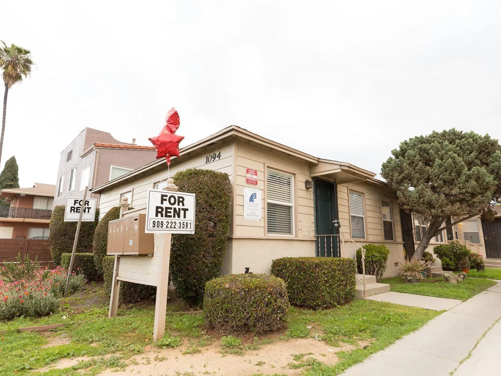 1094 Cherry Ave 4
