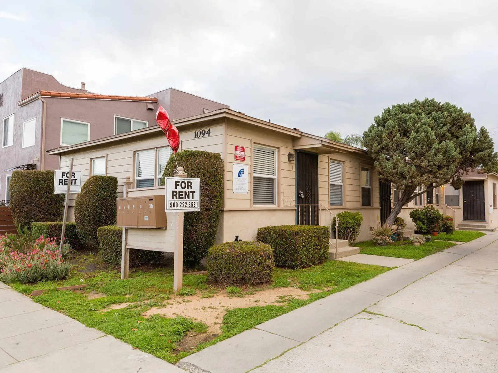 1094 Cherry Ave 7