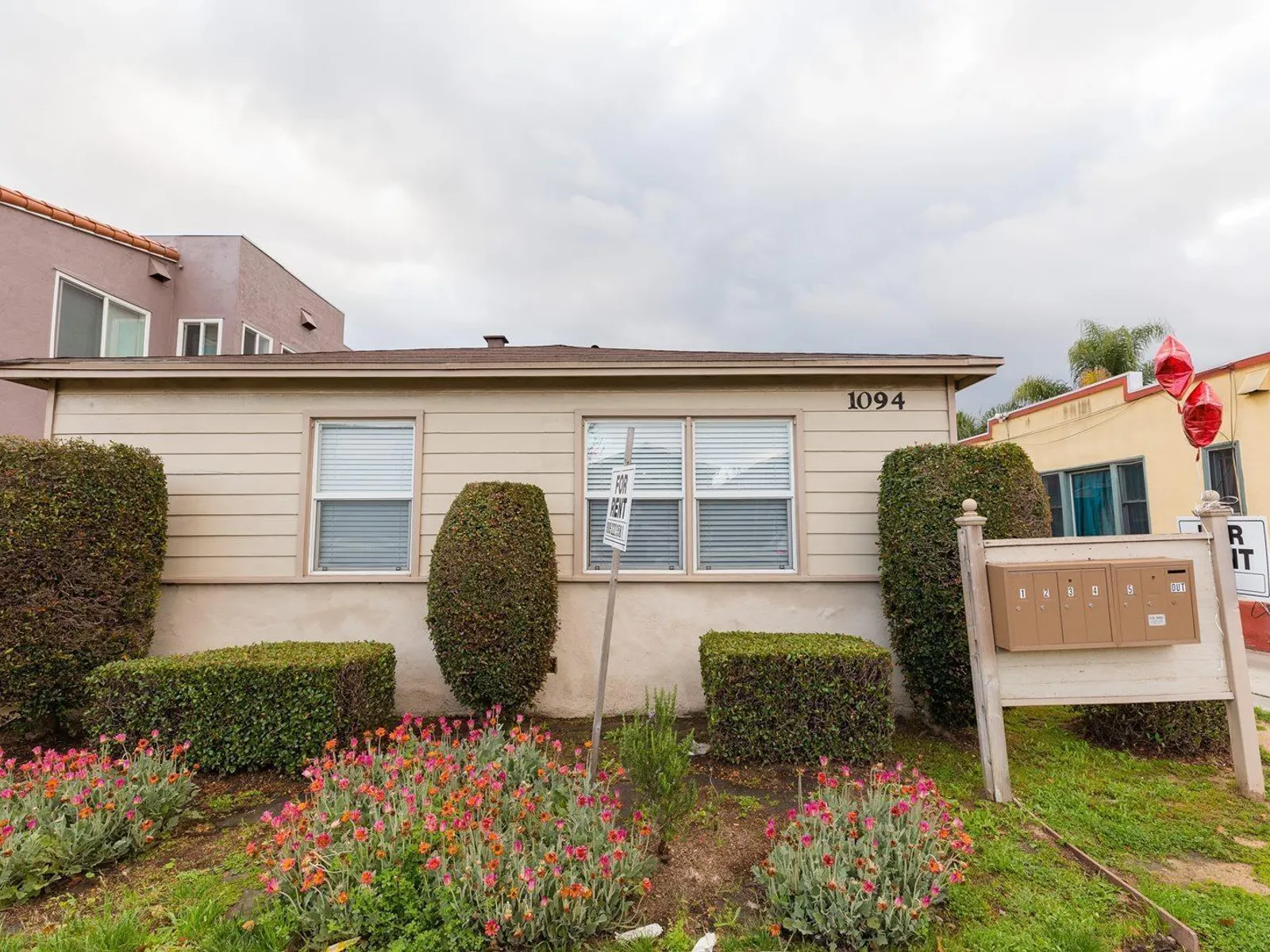 1094 Cherry Ave 9