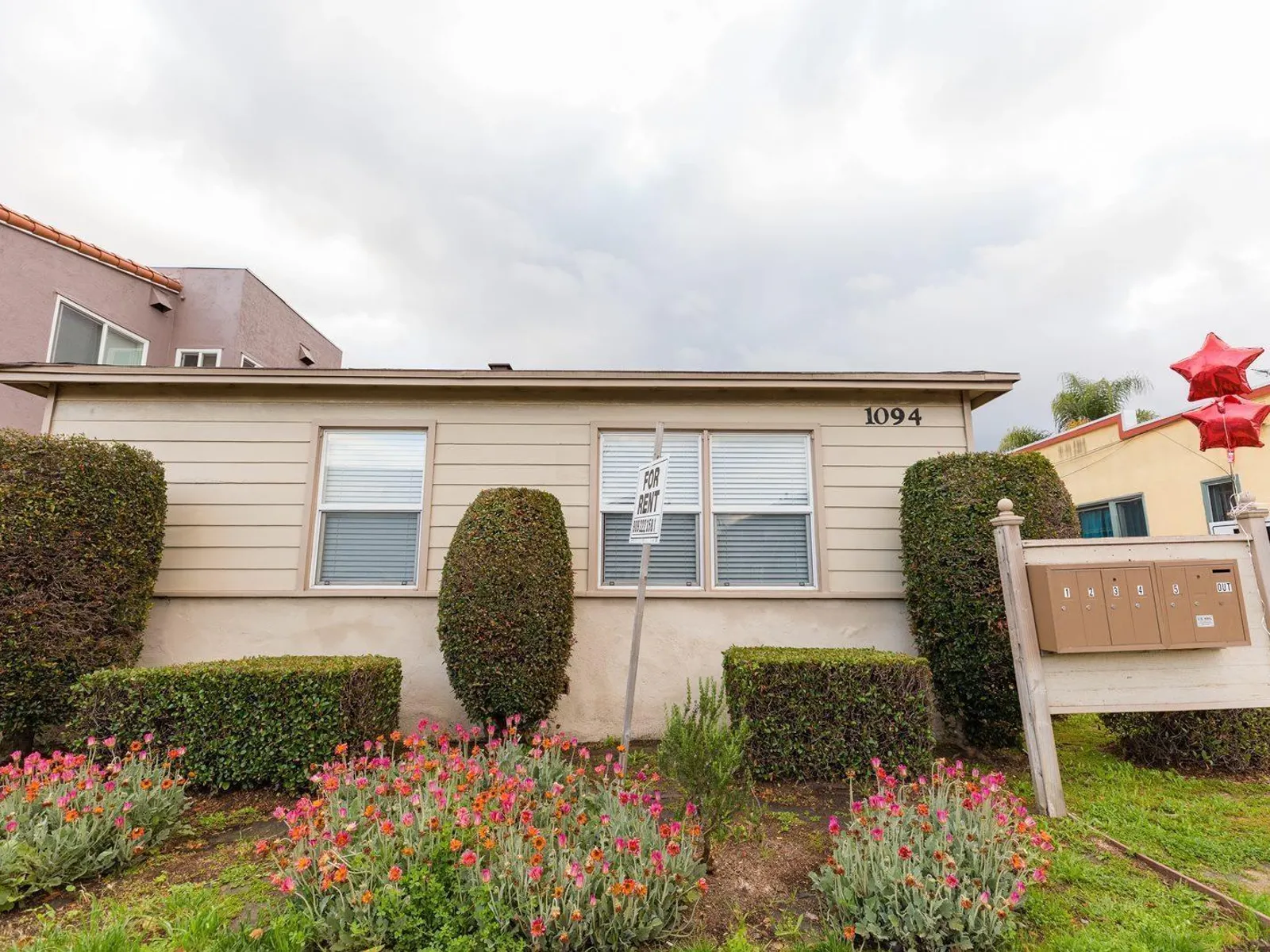 1094 Cherry Ave 11