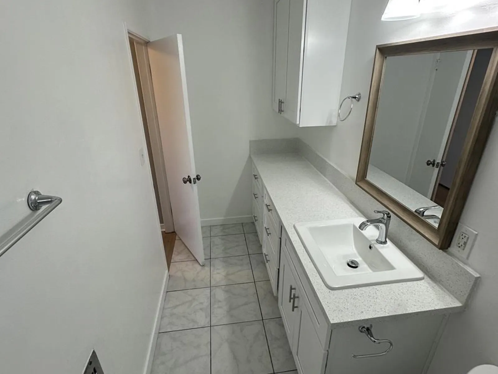 647 E. Birch St 11