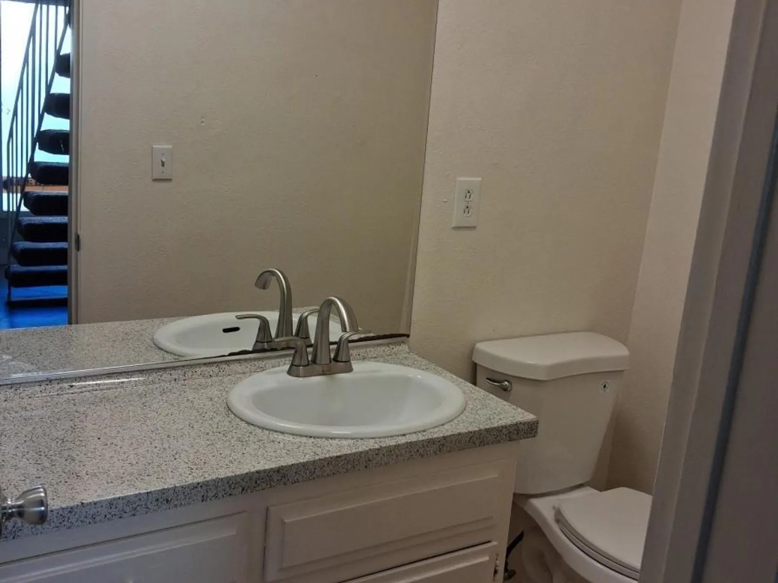 915 Paseo Grande 12