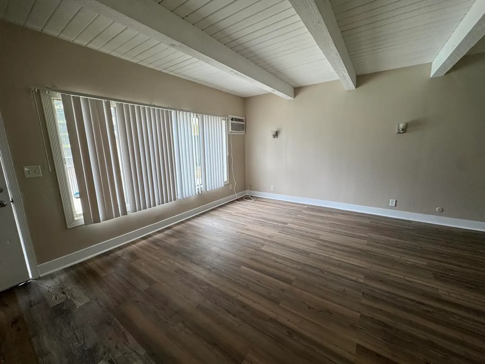 915 Paseo Grande 1