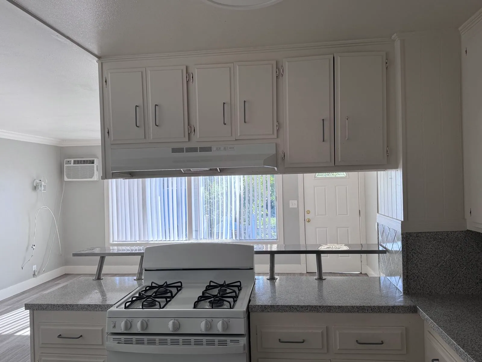 Apartment photo for 915 Paseo Grande - 6