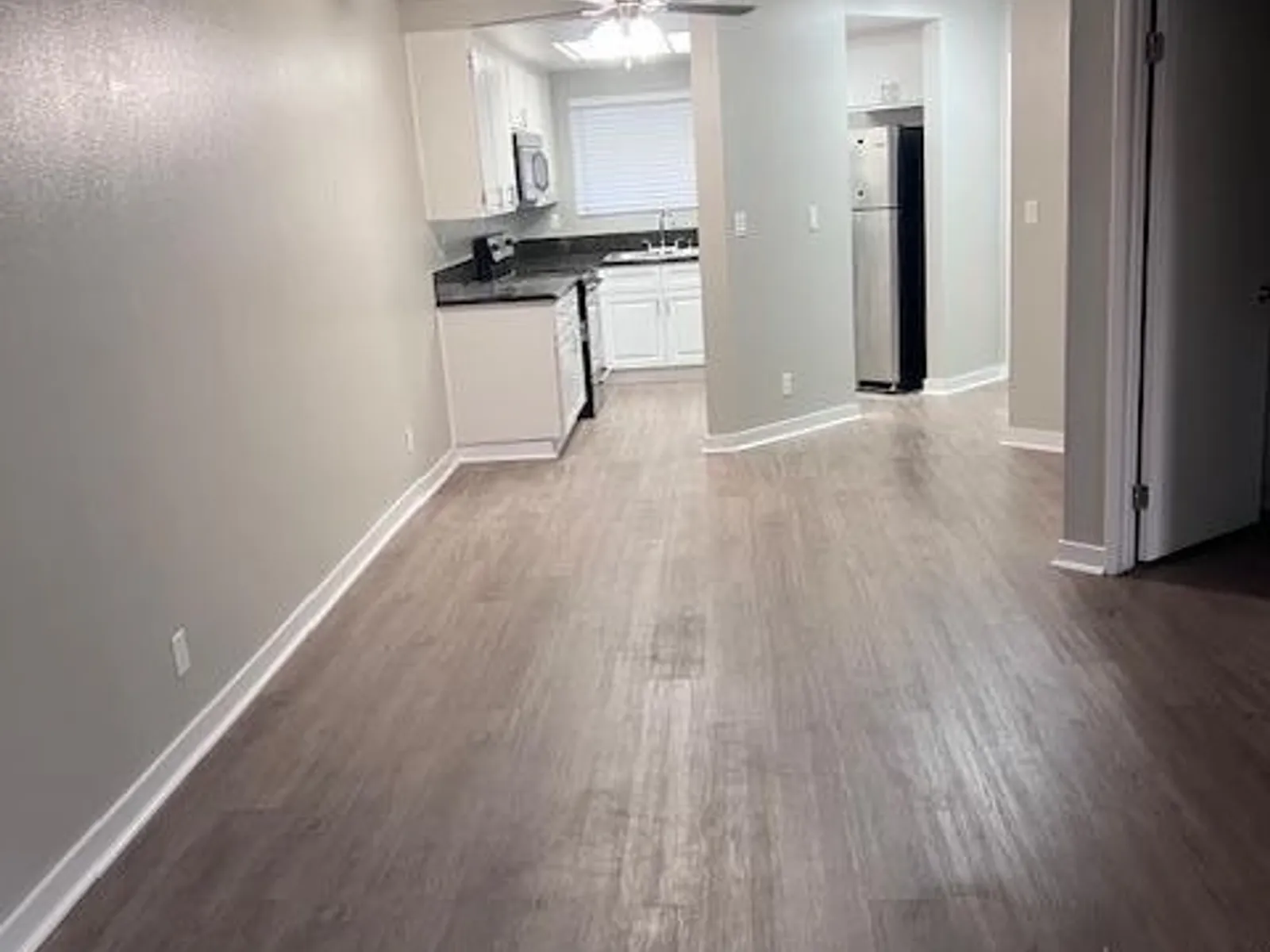 Apartment photo for 1054 W. Santa Ana Blvd, photo 3
