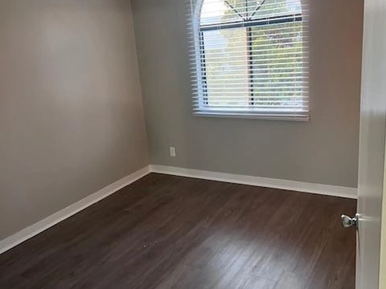 Apartment photo for 1054 W. Santa Ana Blvd - 7