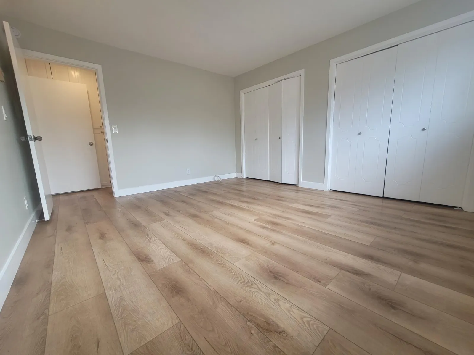 Apartment photo for 9646 Lucerne Ave - 5