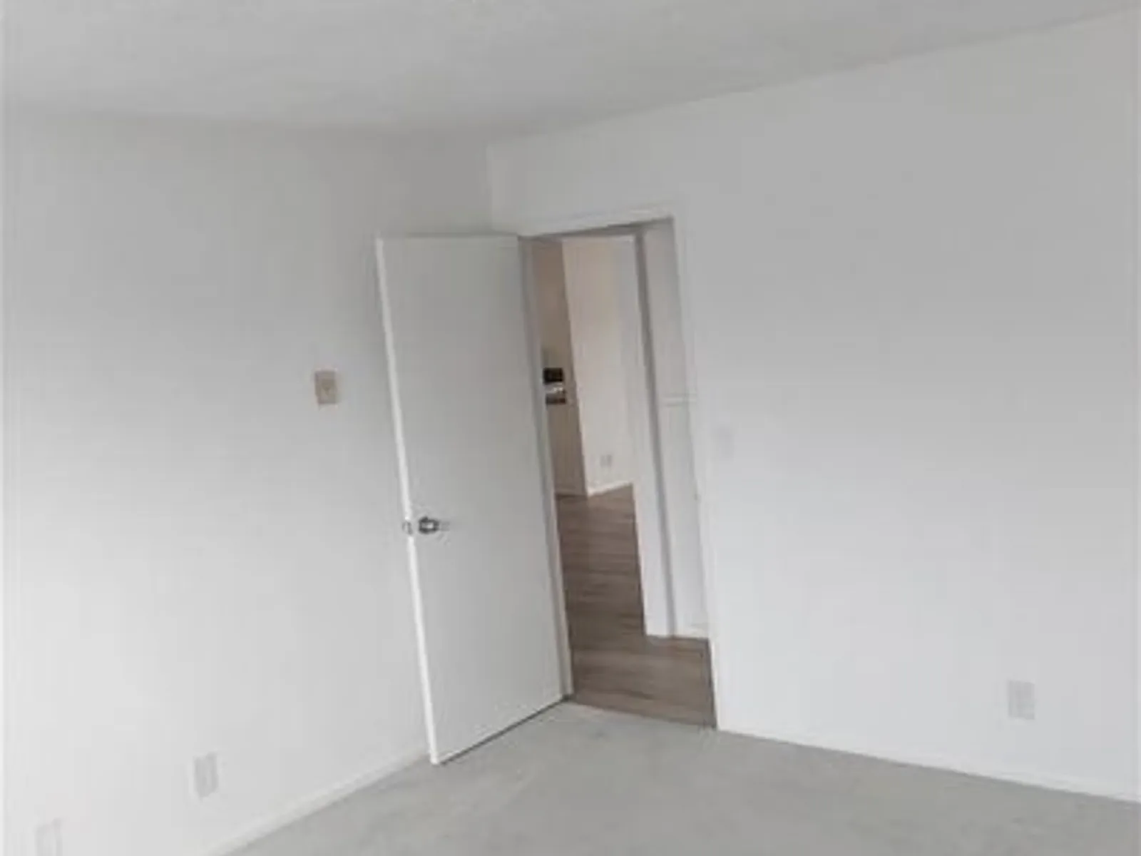 9646 Lucerne Ave - 6