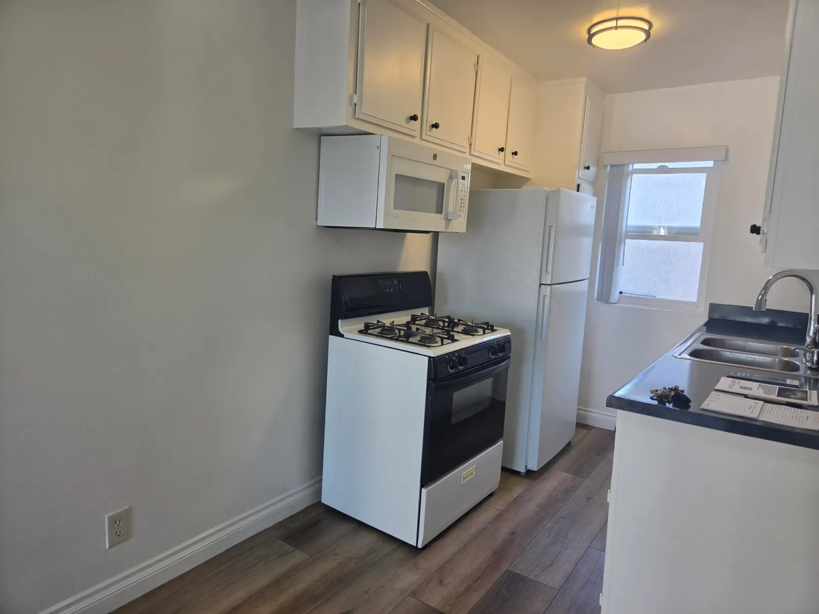 2346 W. 18th St - 5