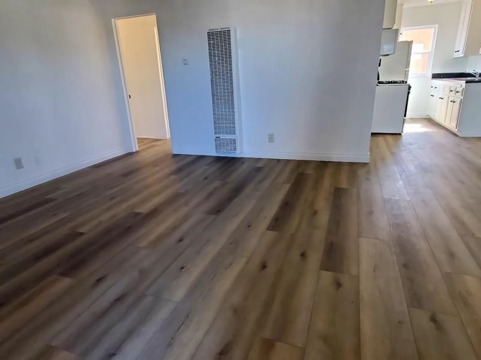 2346 W. 18th St 4