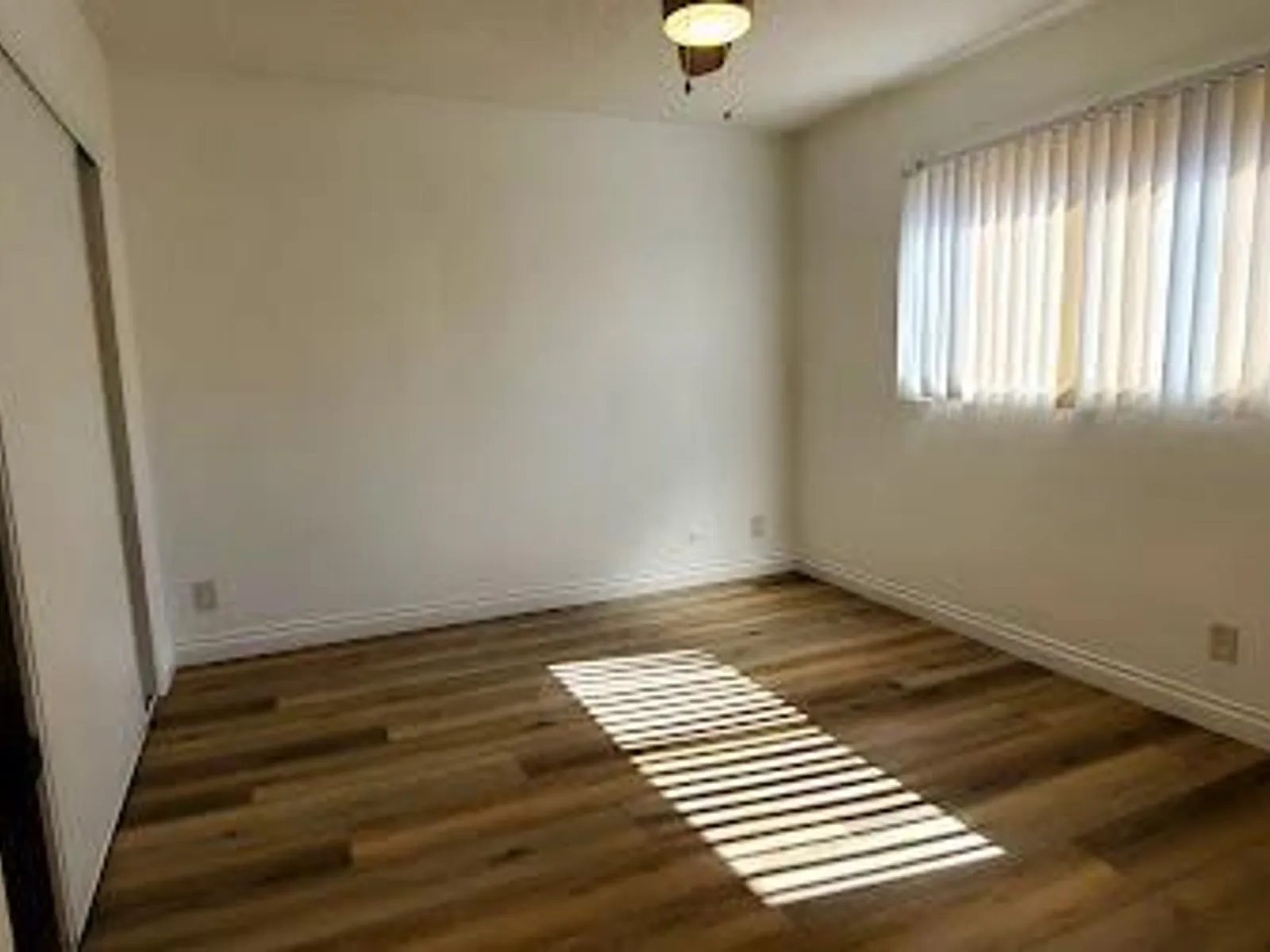2346 W. 18th St 6