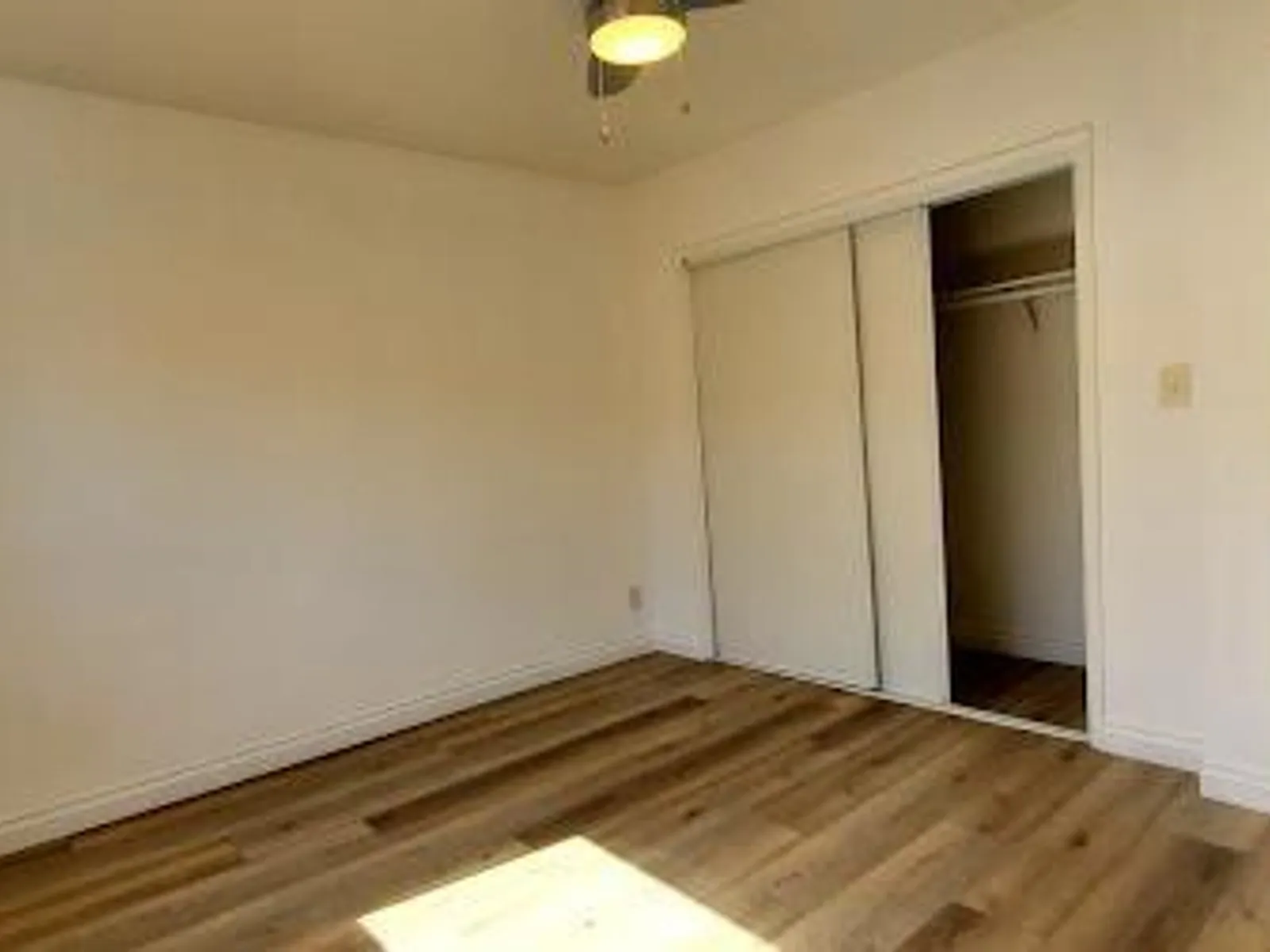 2346 W. 18th St 9
