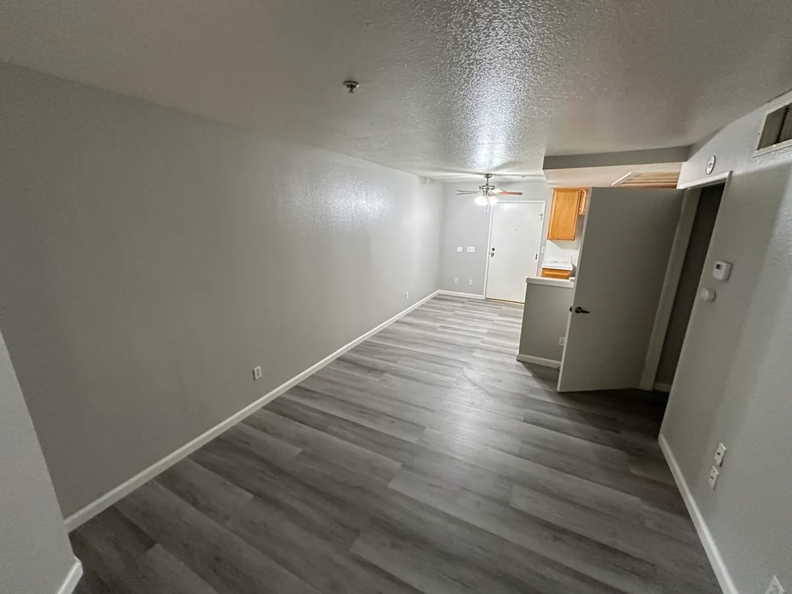 Apartment photo for 1501 N Brea Blvd, photo 3