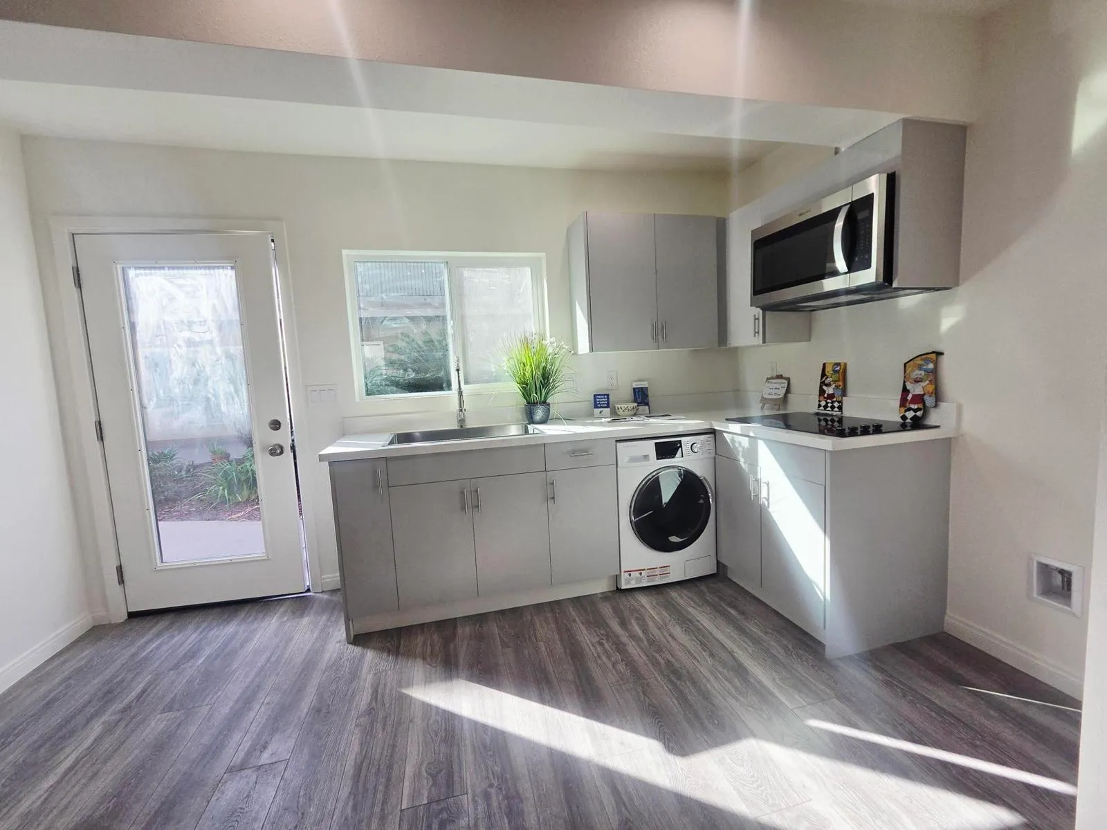 Apartment photo for 15357 Bellflower Blvd, photo 3