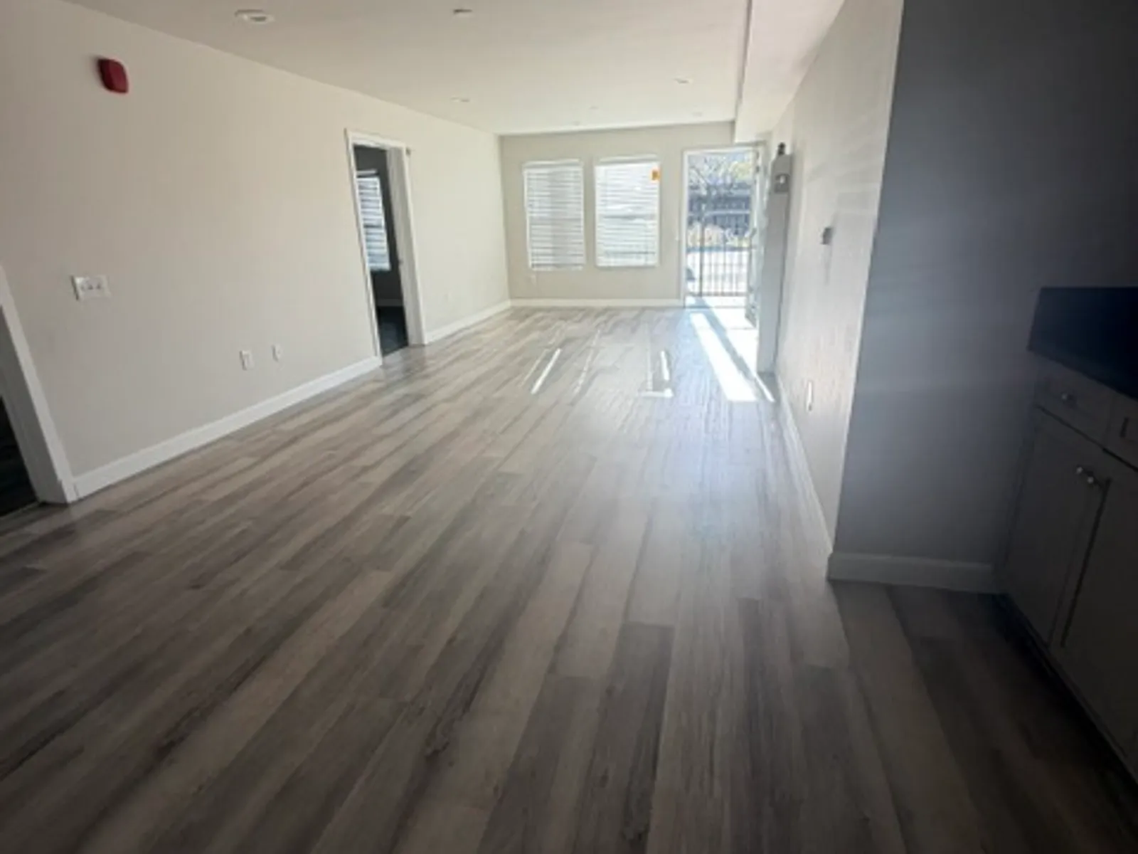 Apartment photo for 8730-8744 S FIGUEROA ST, photo 2