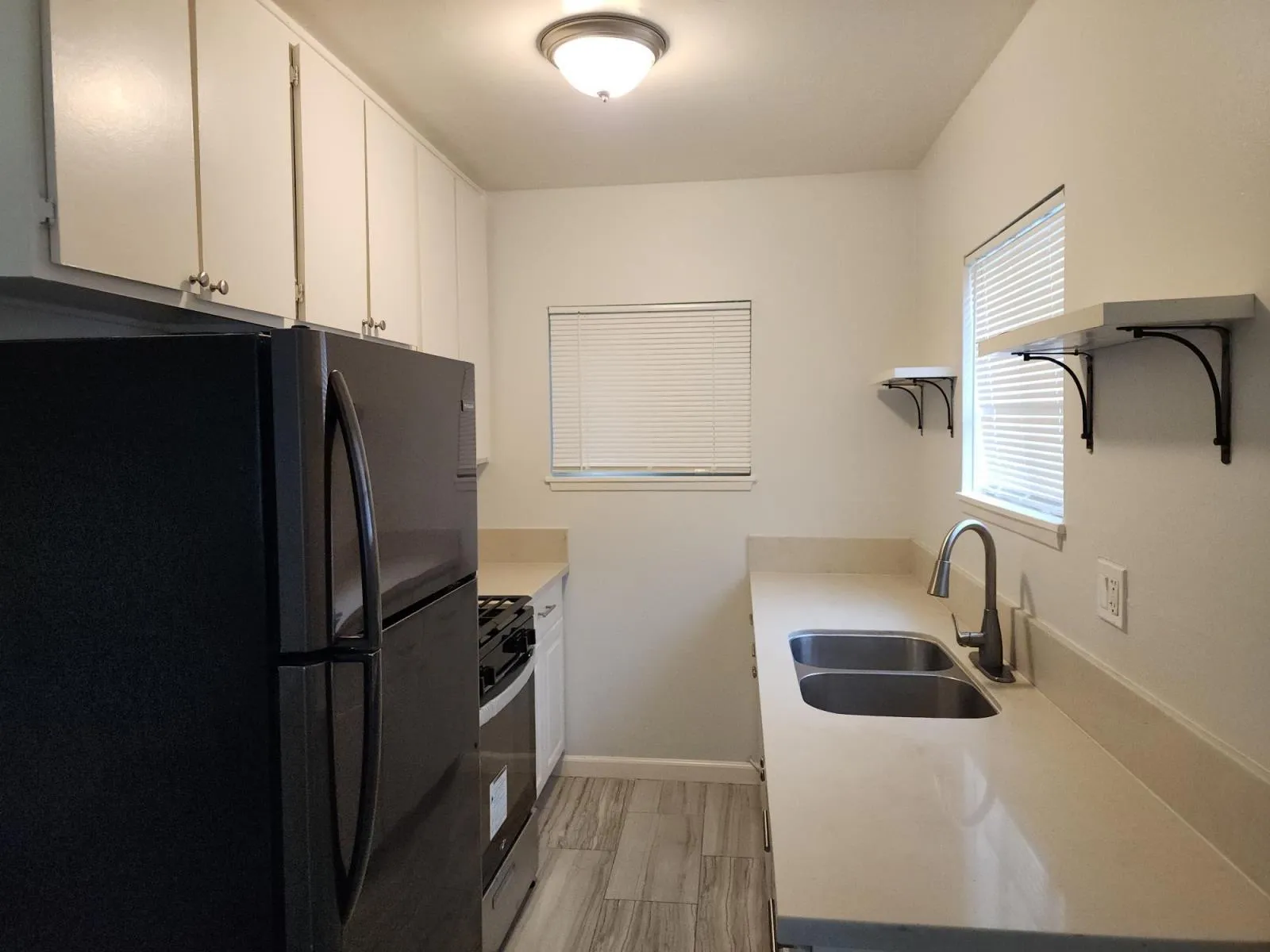 Apartment photo for 3812 Wisconsin St, photo 1