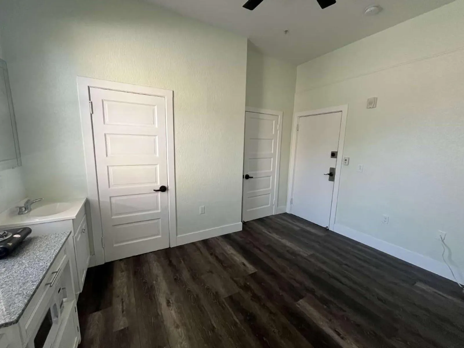 732 E. Santa Clara St. 6