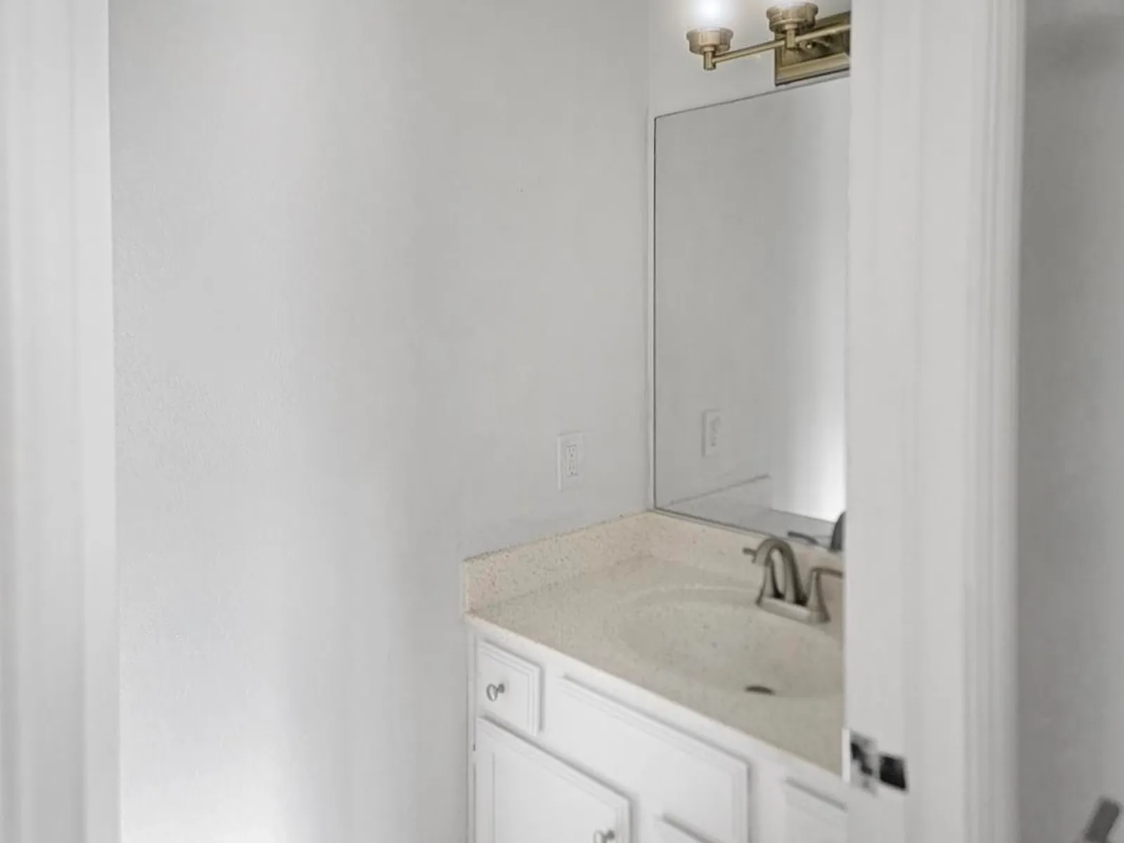 32450 Candlewood Dr - 5