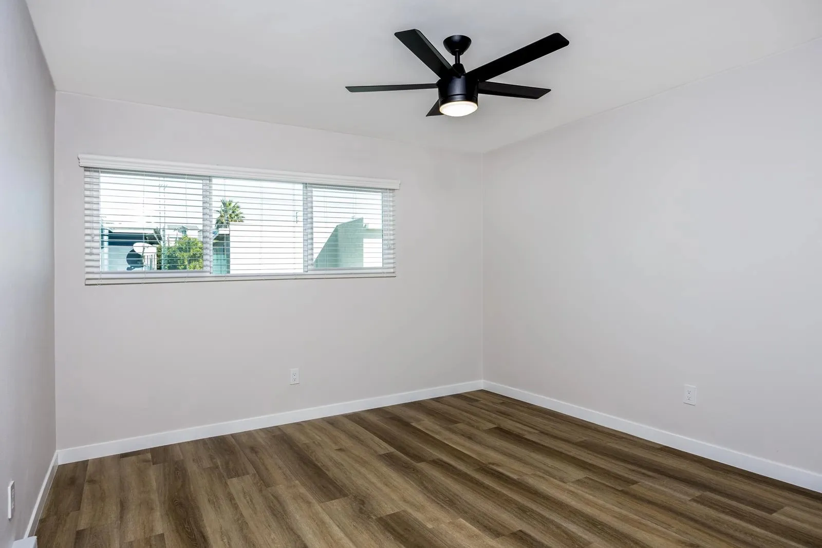 property for rent #12